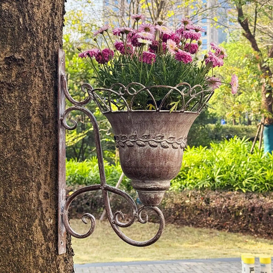 Garden Flower Basket Planter Vintage Style Decorative Ornament Wall Mounted Flower Pot for Indoor Patio Farmhouse Outside Porch
