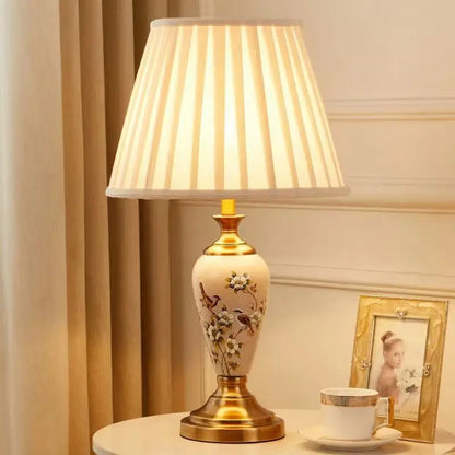 Modern Ceramic Table Lamp - Nordic Minimalist Front Sofa Table Lamp Decoration Lighting Bedroom Living Room Study Bedside Lamp